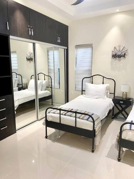 Villa La Rosa With Spectacular View Of 오쵸 리오스 외부 사진